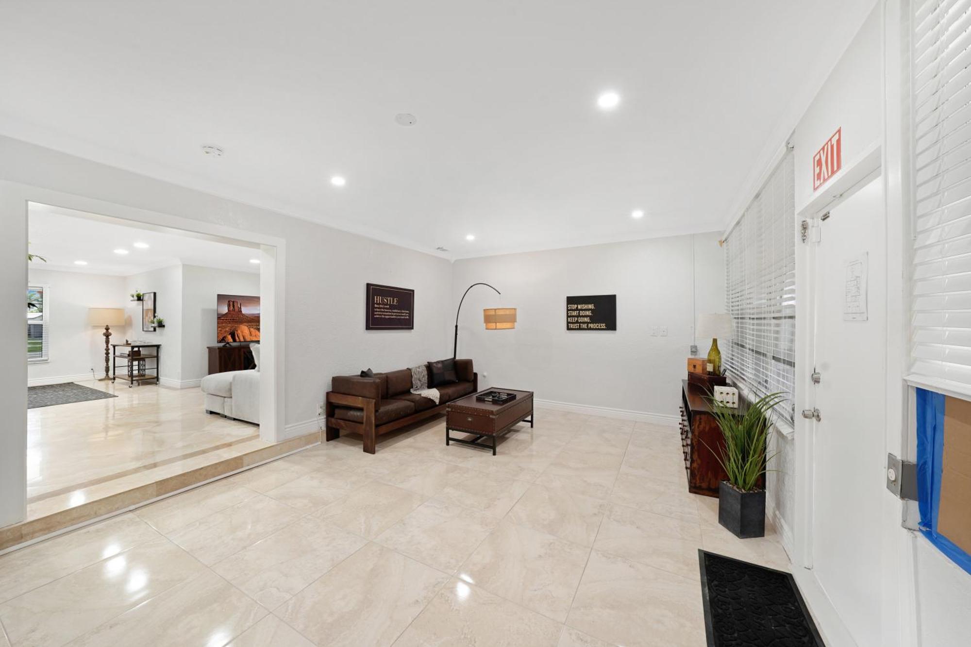 Hollywood Hills Villa Exterior photo
